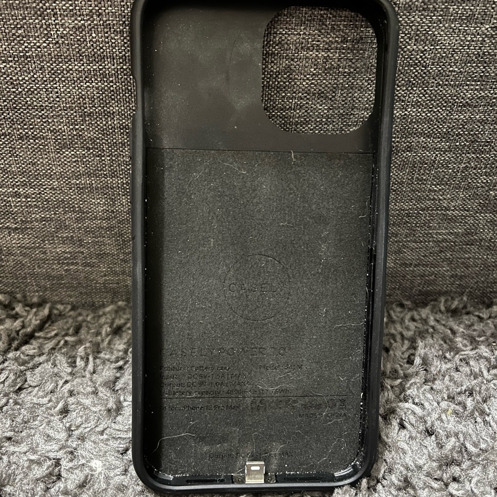 Battery pack phone case. Cheetah print for iPhone 12 Pro Max.